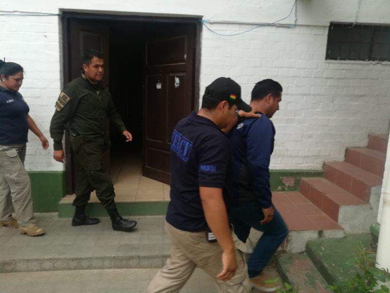 Piden 30 años de cárcel para policía imputado por el feminicidio de la cabo Alegría
