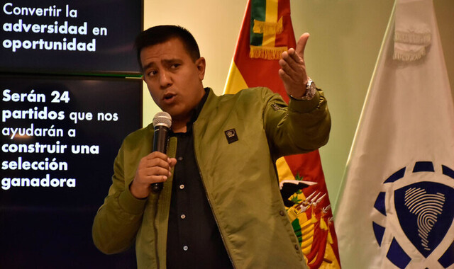 Farías está en la búsqueda de un asistente técnico