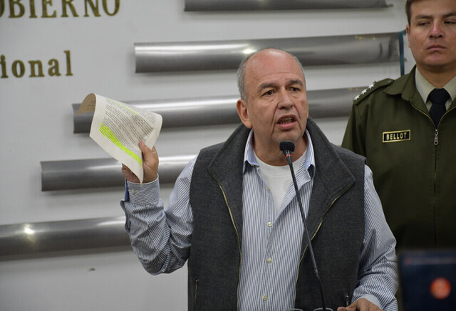 Piden la suspensión de los fiscales Alave y Lima