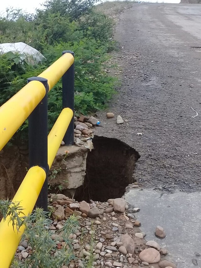Ediles y vecinos constatan mal estado de la ruta a San Jacinto en Tarija