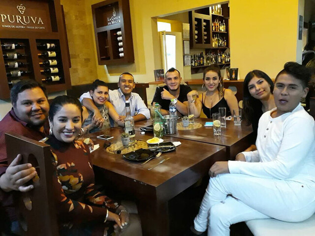 Sabores y tintos   en la capital