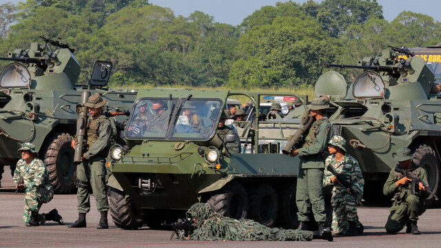 Maduro anuncia el inicio de los ejercicios militares 'Escudo Bolivariano 2020' en Venezuela Maduro anuncia el inicio de los ejercicios militares 'Escudo Bolivariano 2020' en Venezuela