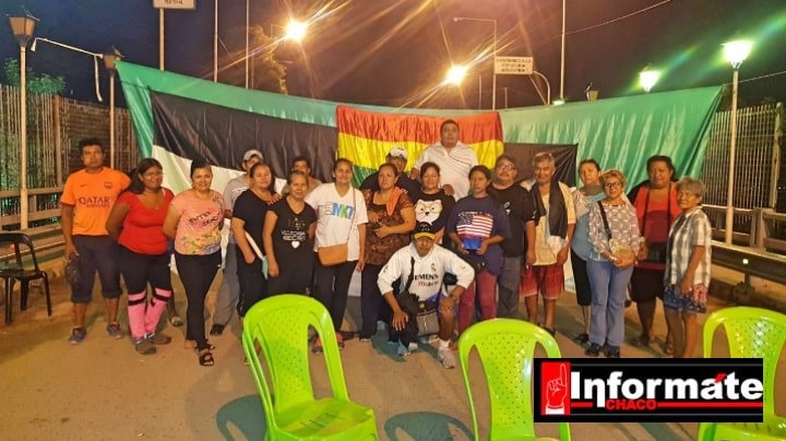 Yacuiba amaneció bloqueada, salud y educación entre las demandas
