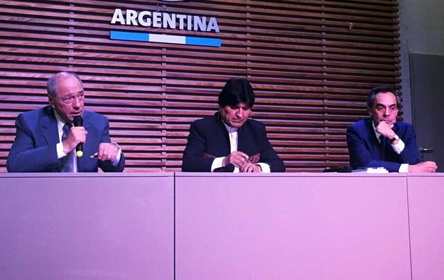 Evo dice que inhabilitación fue “error jurídico”; recurrirá a instancias nacionales e internacionales