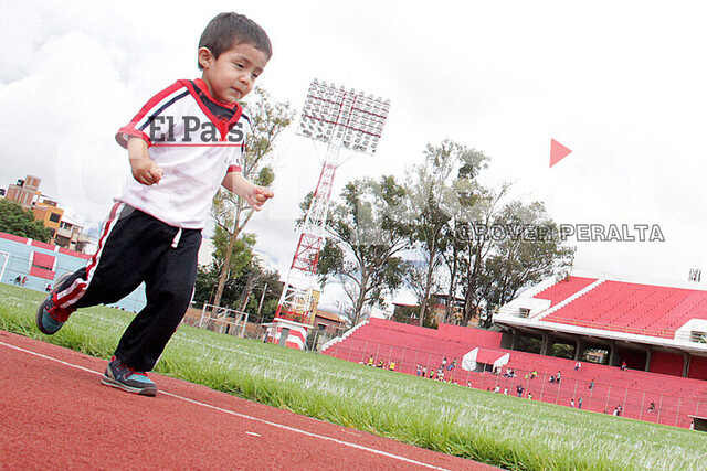 El atletismo tarijeño se prepara para competencias nacionales