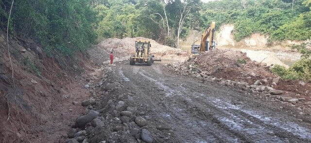 Tráfico persistente retrasa la reparación de ruta a Bermejo
