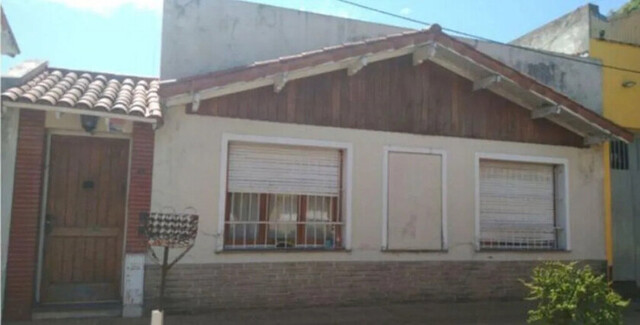 Una mujer le disparó en la cabeza a su hijo