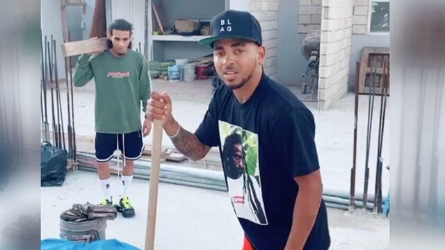 Ozuna hizo de un albañil muy bailador