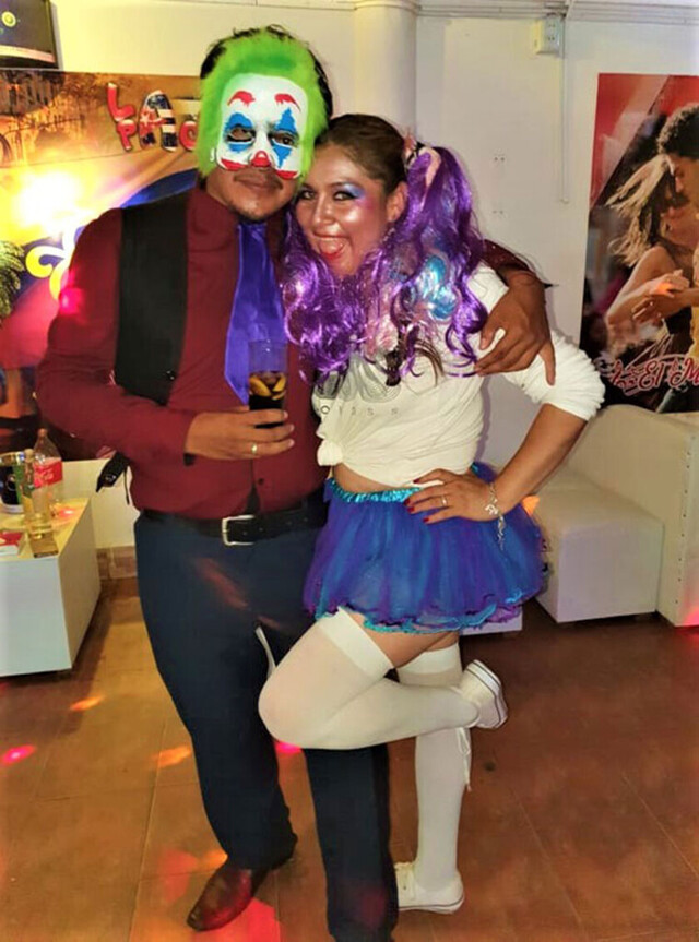 Pachanga,  máscaras y baile