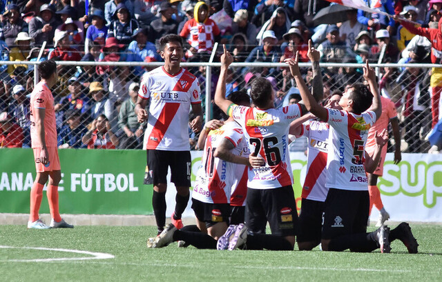 Always lidera el torneo con una remontada ante Bolívar