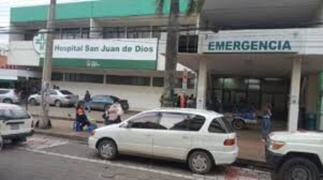 Trasladan a paciente con coronavirus de San Carlos a un hospital en la ciudad de Santa Cruz