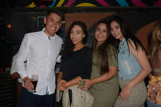 Buena onda  y amistad en la disco