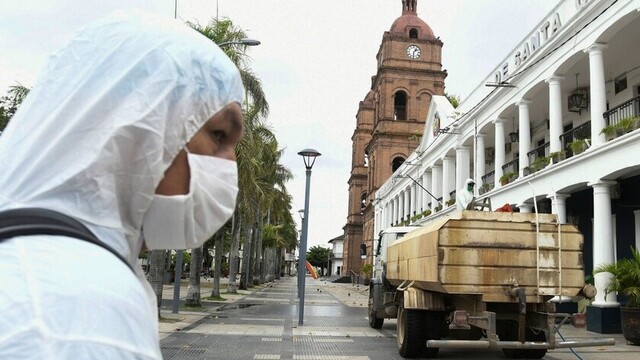 Suben a cinco los fallecidos por coronavirus en Bolivia Suben a cinco los fallecidos por coronavirus en Bolivia