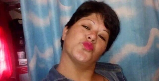 Murió la mujer que fue quemada por su hijo