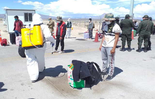 Bolivianos repatriados cumplirán 14 días de cuarentena en Pisiga