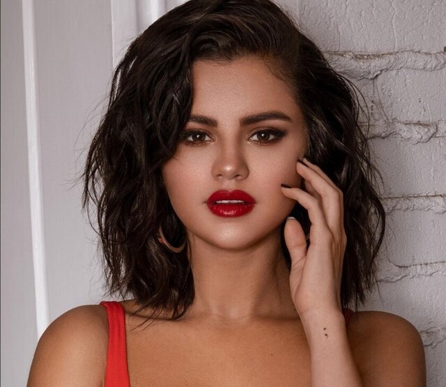 Selena confiesa a Miley que es bipolar