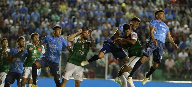 Jugadores de la División Profesional se abren para negociar los salarios