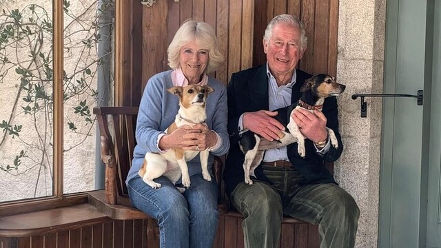 Príncipe Carlos y Camilla celebran  su aniversario