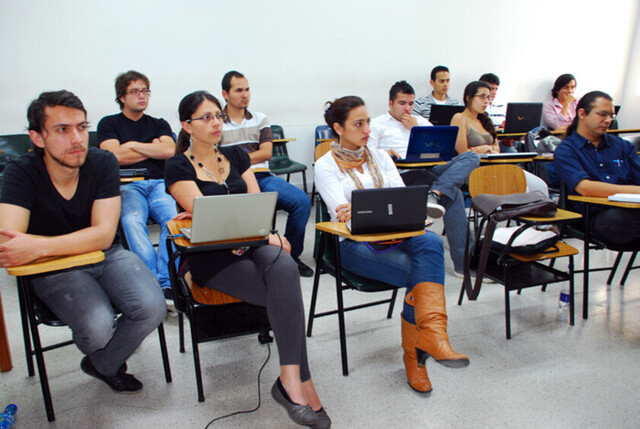 La educación universitaria y virtual