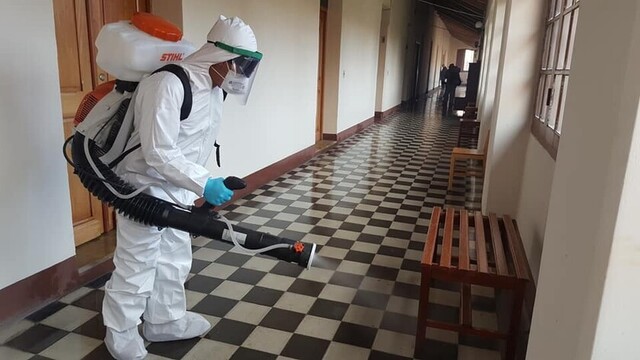 Sedes Tarija desinfectó el interior del convento San Francisco por casos de Covid-19