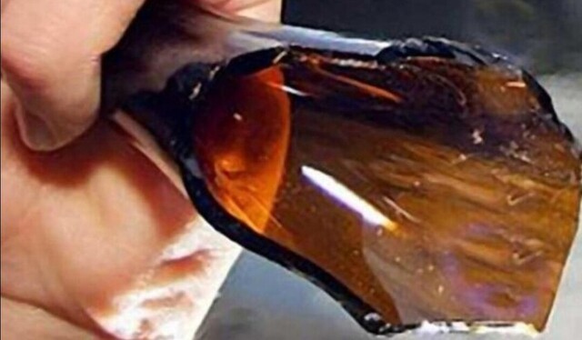 En Bermejo mujer cortó el cuello a su novio y lo mató