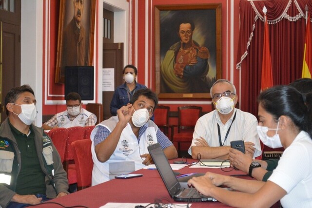 Alcaldes de Tarija informan a Zamora sobre la falta de equipamiento para enfrentar al Covid-19