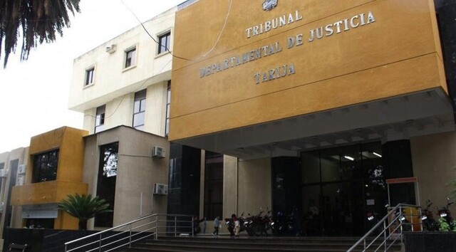 Rompieron cuarentena por beber y les dieron sustitutivas