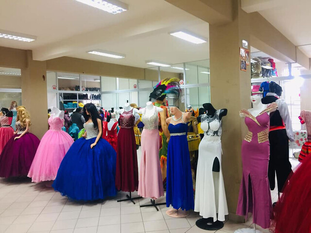 Vendedores de ropa, afectados por la cuarentena