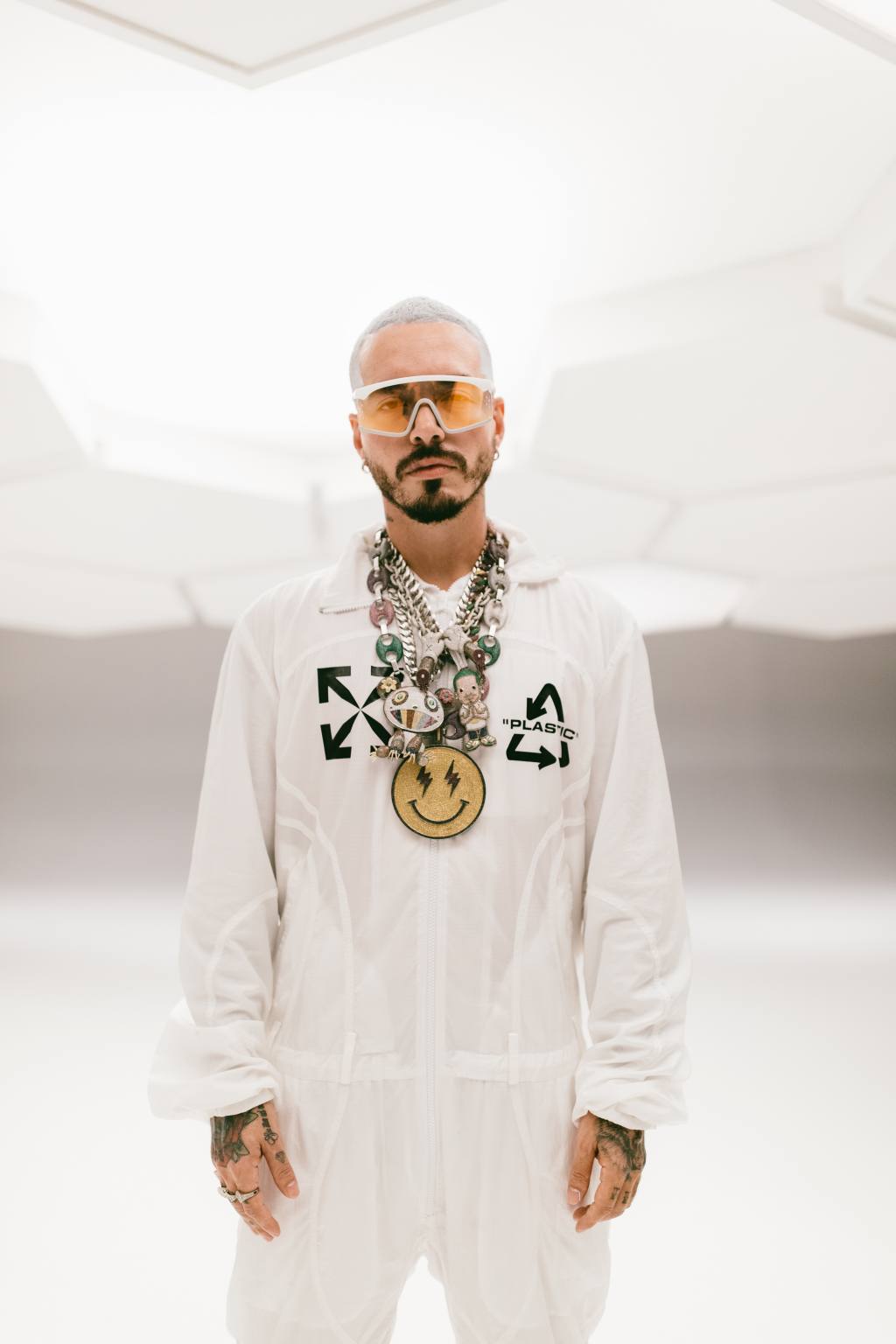 J Balvin cumplió 35 y  subió foto como niño