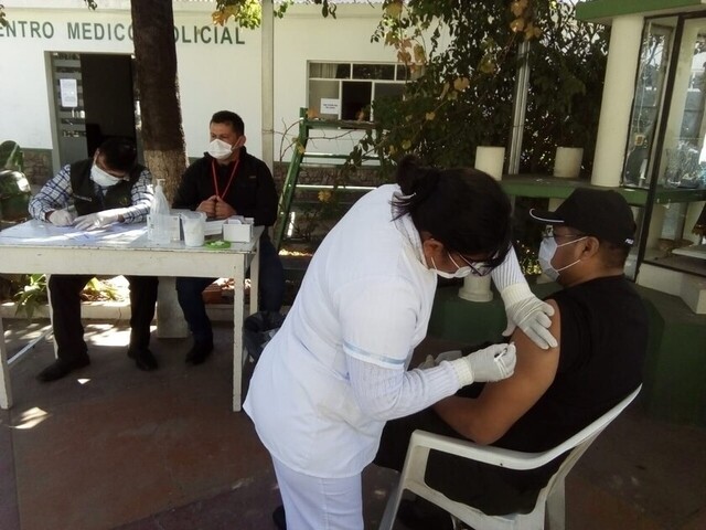 Policía vacuna a sus efectivos contra influenza
