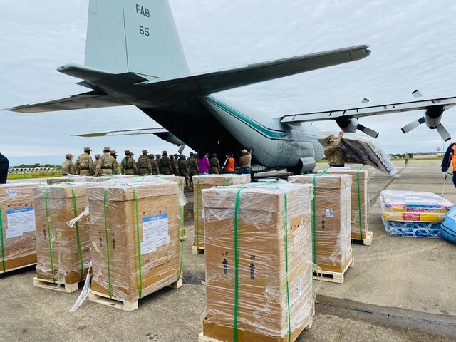 Beni recibe equipamiento médico, ítems y medicamentos