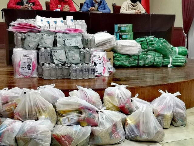 Gobernación de Tarija entrega insumos de bioseguridad para Red de Salud-Cercado