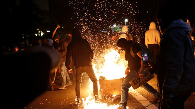 Muere baleado un agente federal de seguridad durante protestas en California