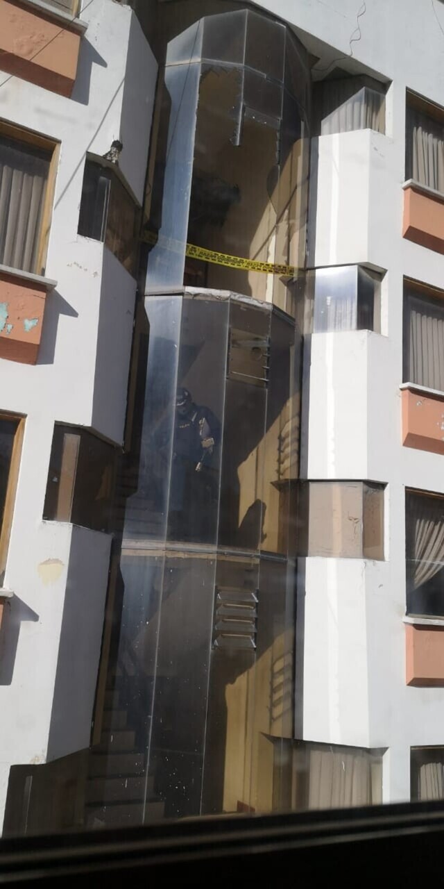 Tragedia en La Paz: tres tarijeños caen de un cuarto piso, al menos hay un fallecido
