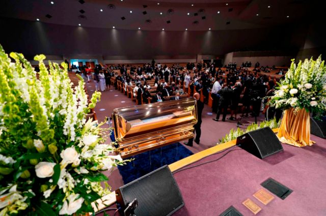 Realizan funeral de George Floyd y su familia pide justicia