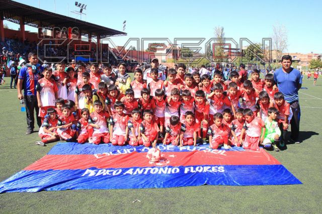 Pedro Antonio Flores, un club que no deja de crecer