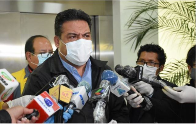 Revilla ingresa en aislamiento preventivo, luego de que colaboradora dio positivo por Covid