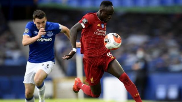 El Everton contiene al Liverpool