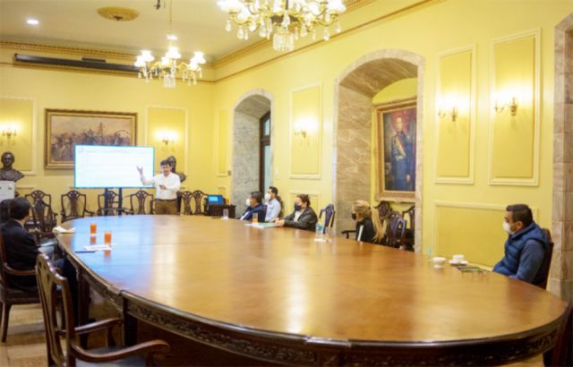 Gobierno indica al TSE que en septiembre se proyecta 130 mil casos de Covid