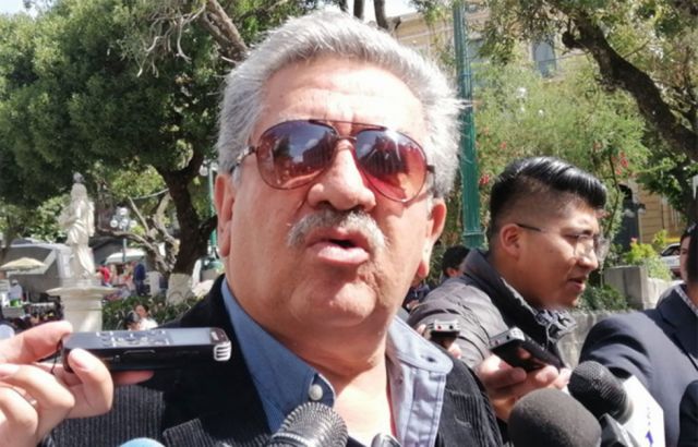 Piden inhabilitar las encuestadoras con contratos estatales