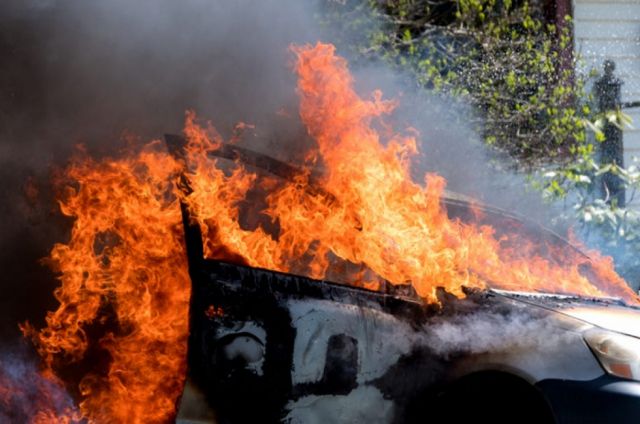 Fue a pescar al Pilcomayo y su auto se incendió