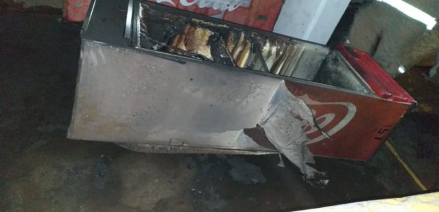 Denuncian que incendio en  una tienda fue provocado