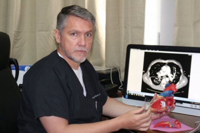 El tarijeño Dante Lindefeld destaca como médico a nivel mundial