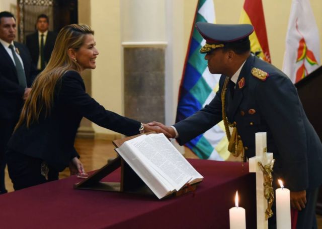 Análisis: El positivo de Áñez suma incertidumbre al Gobierno