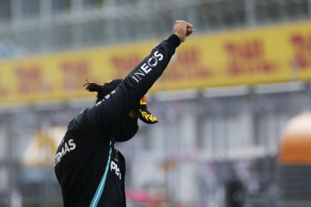 Hamilton brilla, Bottas sigue como líder y Sainz fue la vuelta más rápida