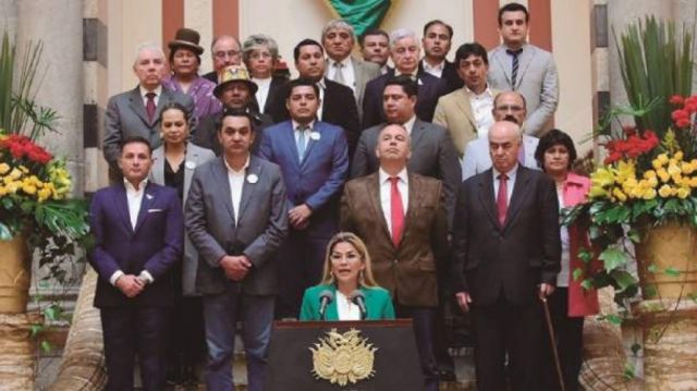 El 41% de los ministros tienen bajas por Covid-19