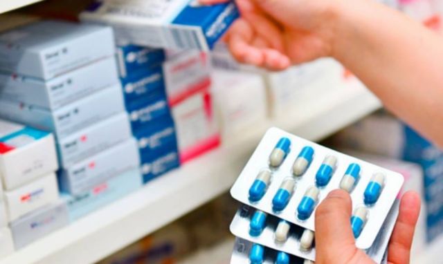 Concejo Municipal tratará ley para dotar botiquines a pacientes positivos de Covid-19