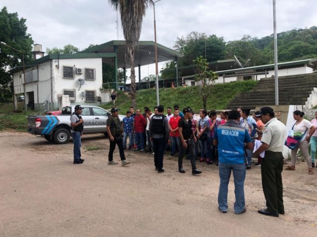 Bolivianos que ingresaron a Argentina para comprar elementos de bioseguridad fueron deportados