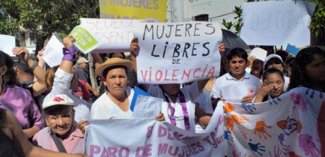 Las mujeres proponen los temas  que ayudarán a reformar Bolivia