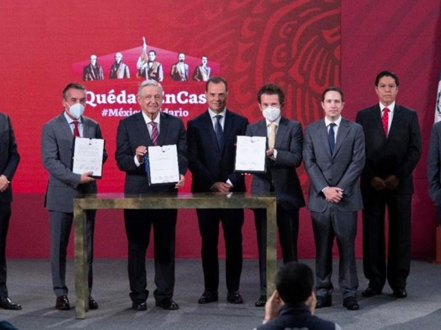 México iniciará clases por TV
